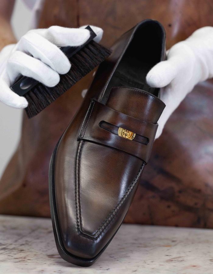 Berluti 攜手巴黎錢幣博物館慶祝品牌成立125週年，重塑經典Andy 樂福鞋推出限量版便士樂福鞋