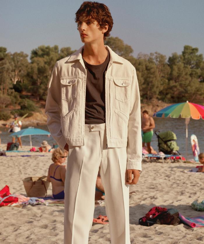 融合休閒感與優雅氣質，Sandro Homme 營造出慵懶迷人的男裝典範
