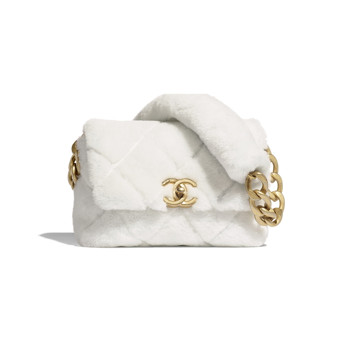 本季最搶手的CHANEL手袋：優雅與百搭度都滿分的「奶油白」包款